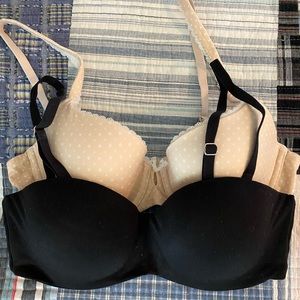 Pack of 2 34C Victoria’s Secret bras